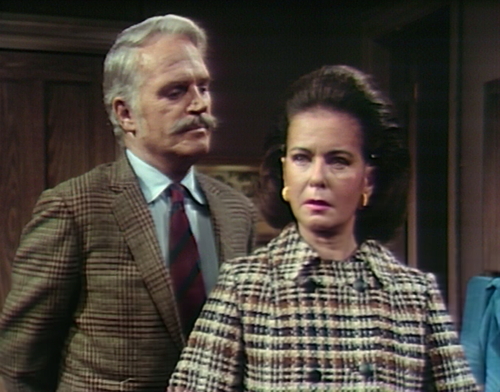 899 dark shadows paul liz move