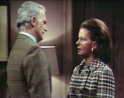 899 dark shadows paul liz out of town