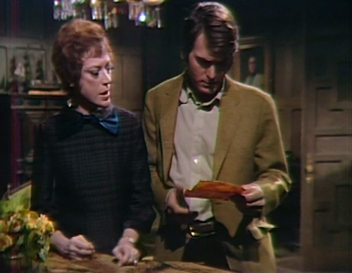 904 dark shadows julia chris companion