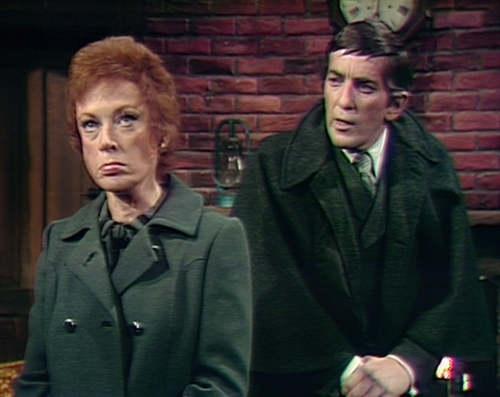 912 dark shadows julia barnabas dismount