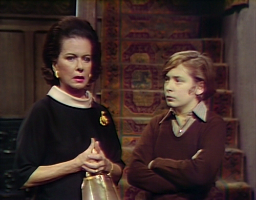 918 dark shadows liz david crime