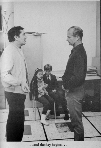 28 922 jonathan frid one day 1