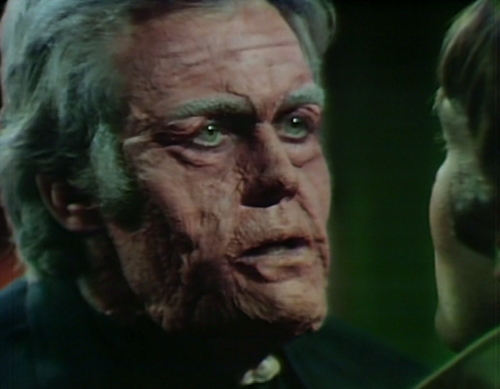 919 dark shadows tate makeup