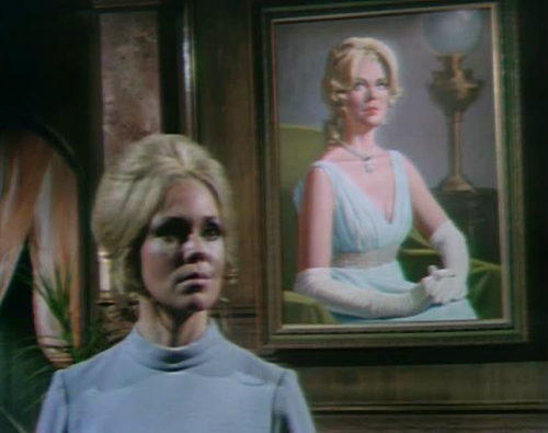 927-dark-shadows-angelique-parallel-time