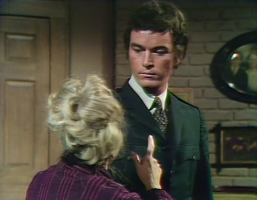 928-dark-shadows-hutchins-philip-weird