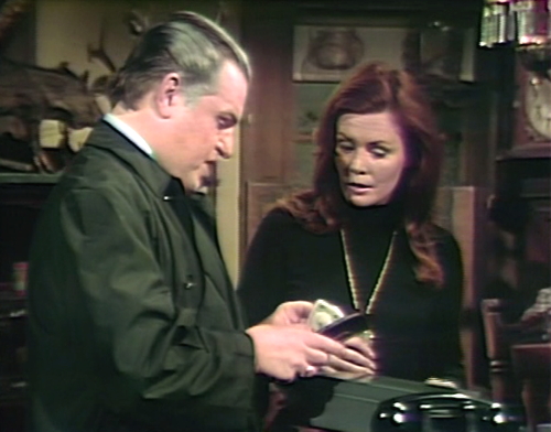 928-dark-shadows-stokes-megan-money