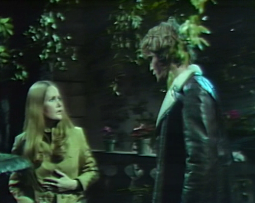 939-dark-shadows-carolyn-jeb-force