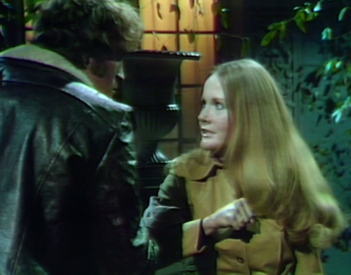 939-dark-shadows-jeb-carolyn-scream