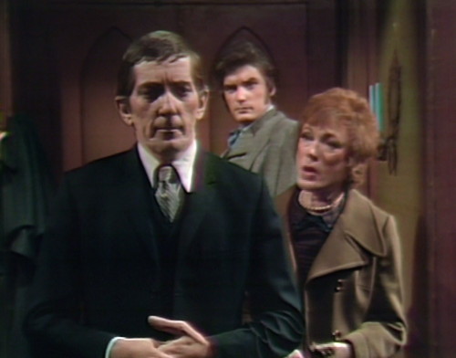 940-dark-shadows-barnabas-quentin-julia-blocking