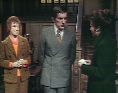 943-dark-shadows-julia-barnabas-maggie-guess-who