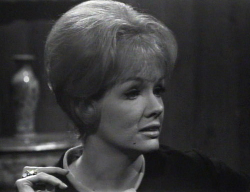 949-dark-shadows-laura-observation