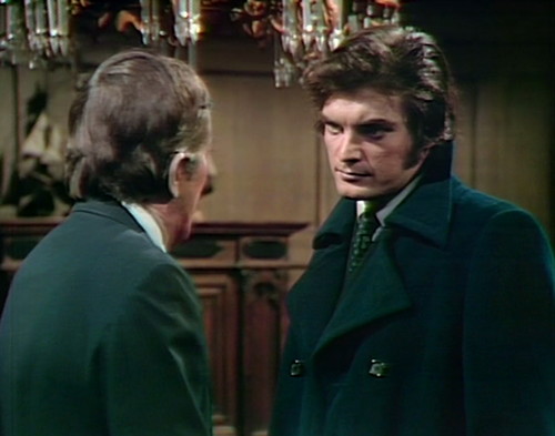 950-dark-shadows-barnabas-quentin-shouting