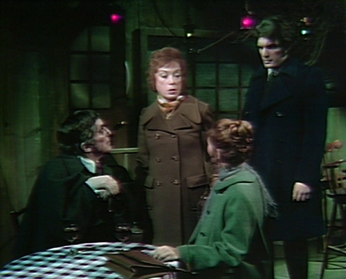 951-dark-shadows-barnabas-julia-nelle-quentin