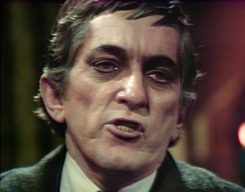 951-dark-shadows-barnabas-tracking