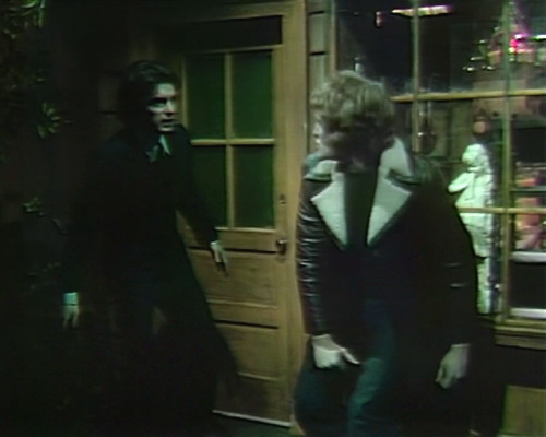 951-dark-shadows-quentin-jeb-fight