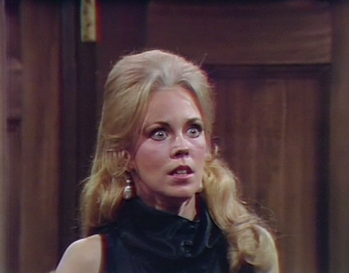 954-dark-shadows-angelique-amazed