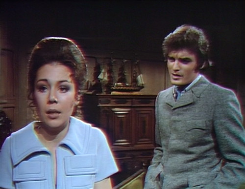 956-dark-shadows-maggie-quentin-wears-off