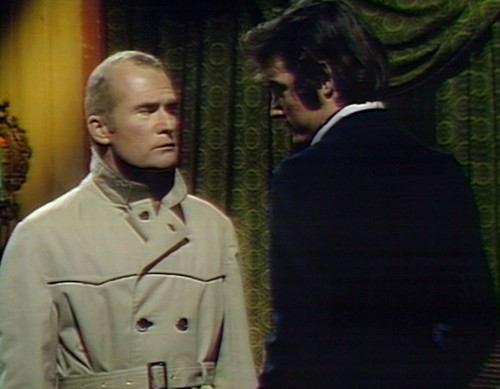 958-dark-shadows-roger-quentin-seduction