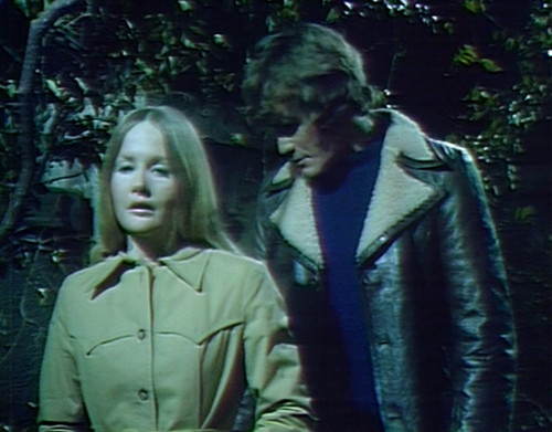 962-dark-shadows-carolyn-jeb-problem