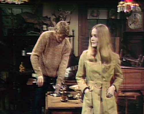 962-dark-shadows-jeb-carolyn-champagne