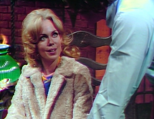 968-dark-shadows-angelique-eyes