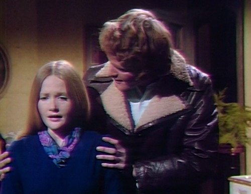 968-dark-shadows-carolyn-jeb-something