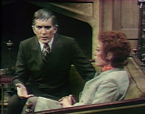 970-dark-shadows-barnabas-julia-recap