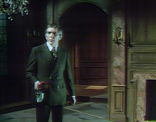 971-dark-shadows-barnabas-secrets