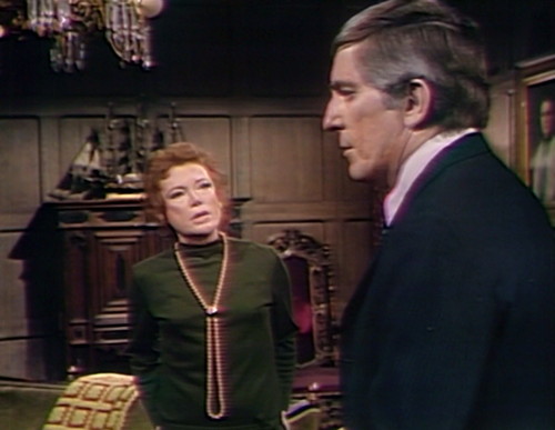 980-dark-shadows-julia-barnabas-world