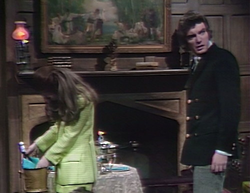 981-dark-shadows-maggie-quentin-crabmeat