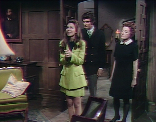 981-dark-shadows-maggie-quentin-julia-more