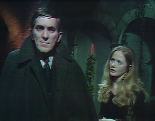 981-drark-shadows-barnabas-carolyn-mean-it