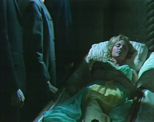 1000-dark-shadows-angelique-coffin