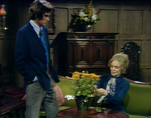 992-dark-shadows-quentin-alexis-flowers