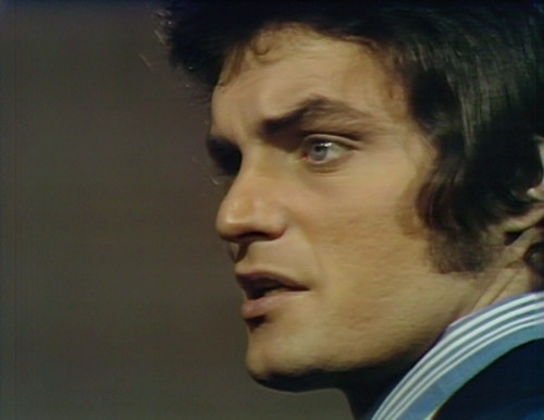 992-dark-shadows-quentin-exactly