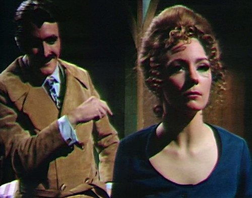 997-dark-shadows-yaeger-buffie-gladly