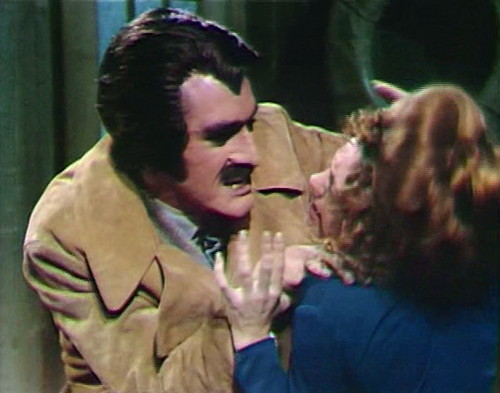 997-dark-shadows-yaeger-buffy-choking