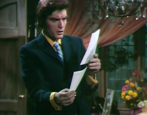 999-dark-shadows-quentin-note