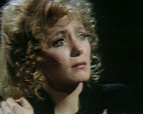 1002-dark-shadows-buffie-beaten