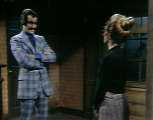 1002-dark-shadows-yaeger-buffie-suit